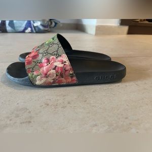 GG Bloom Slide on Sandals